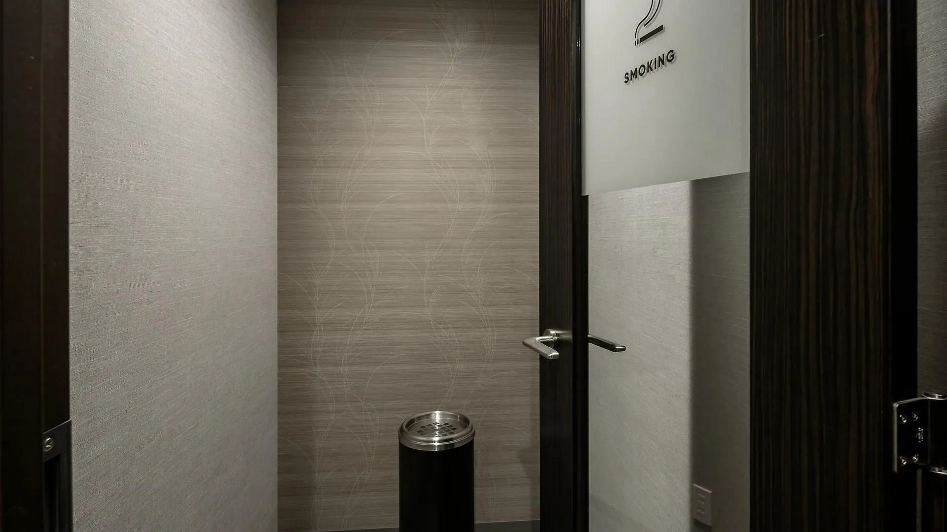 ***  M'S Hotel Nijojo Oike Kyōto Japan